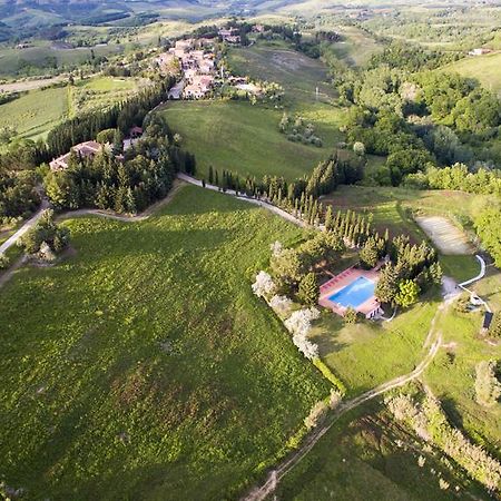 הוילה מונטאיונה Borgo Il Poggio Agritourismo מראה חיצוני תמונה