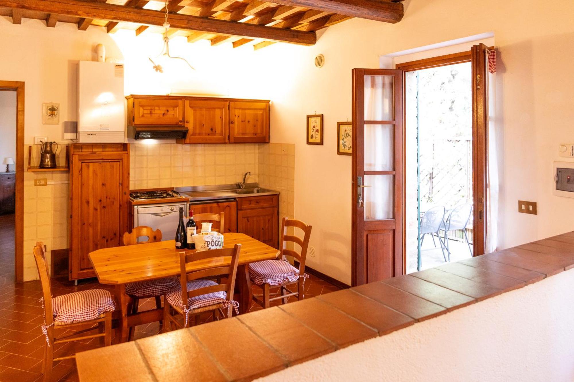הוילה מונטאיונה Borgo Il Poggio Agritourismo מראה חיצוני תמונה