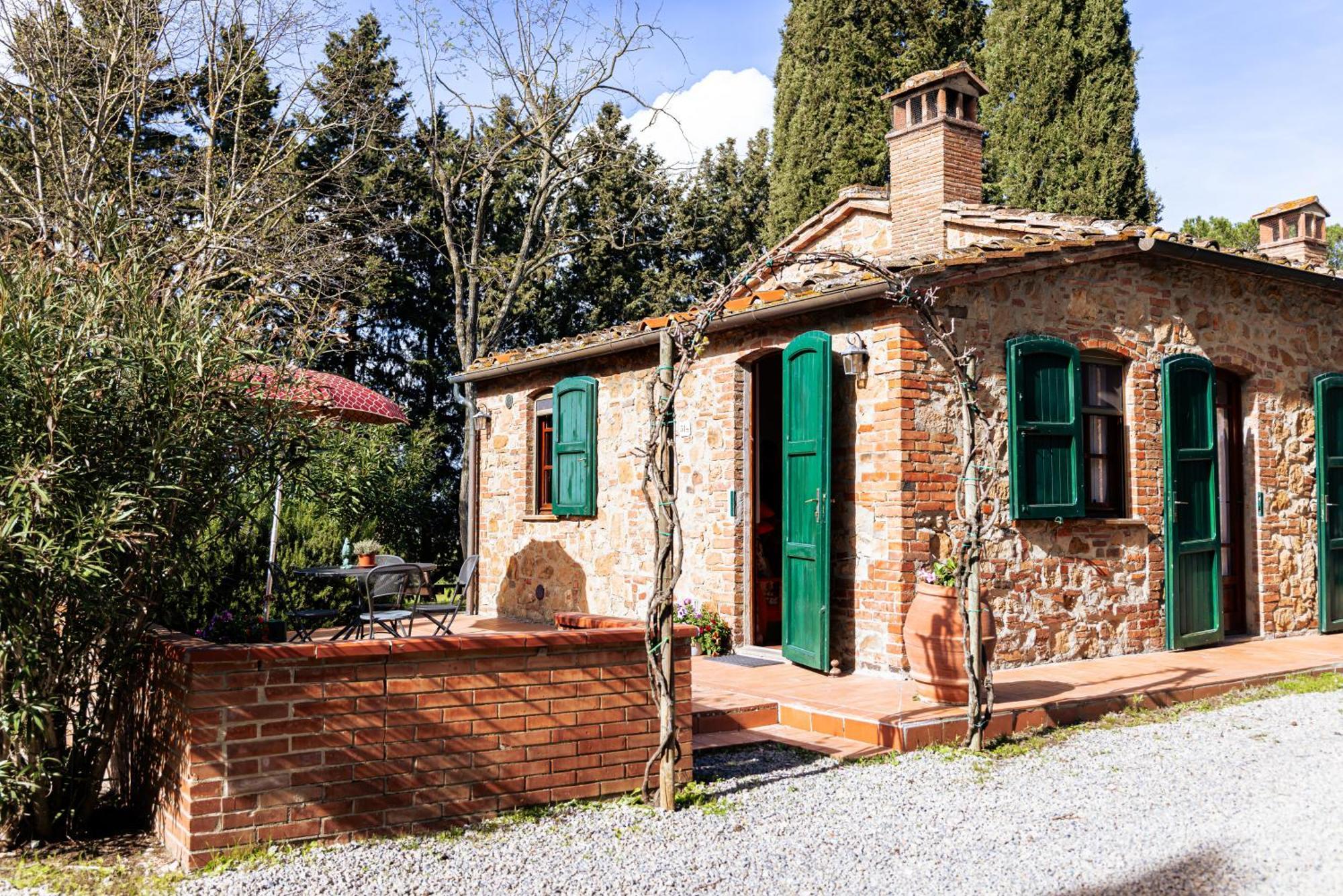 הוילה מונטאיונה Borgo Il Poggio Agritourismo מראה חיצוני תמונה