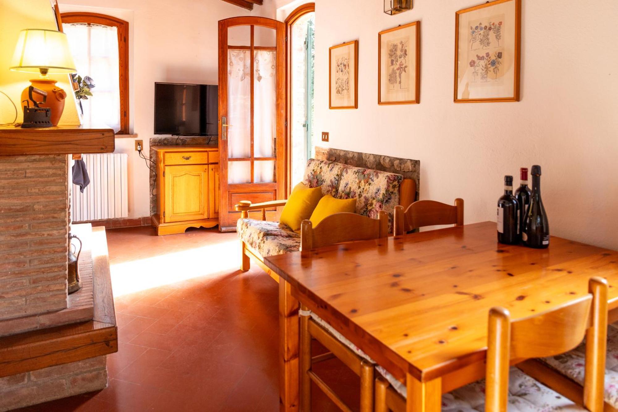 הוילה מונטאיונה Borgo Il Poggio Agritourismo מראה חיצוני תמונה