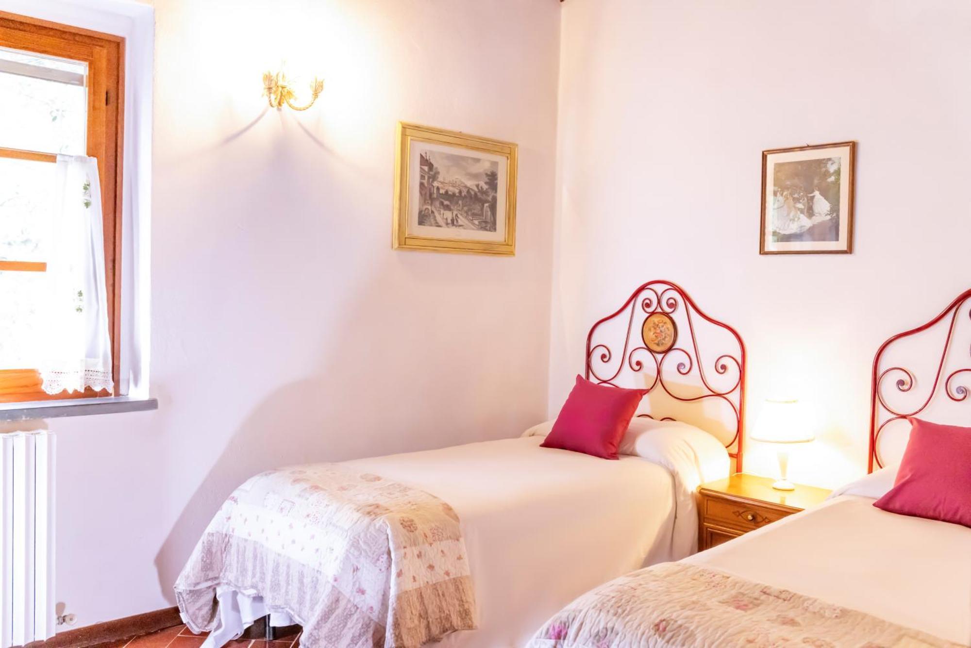 הוילה מונטאיונה Borgo Il Poggio Agritourismo מראה חיצוני תמונה